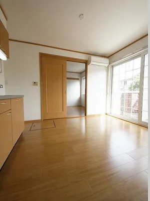 大分県のマンスリーマンション・ウィークリーマンション「サンメゾン　Ⅰ 102・洋室(No.1213273)」メイン画像