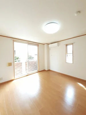 のマンスリーマンション・ウィークリーマンション「オレンジ　ハイツ　Ａ 103・洋室(No.1213282)」メイン画像