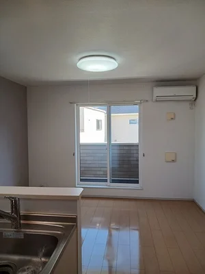 海南市のマンスリーマンション・ウィークリーマンション「ビーネⅠ 201・洋室(No.1214128)」メイン画像