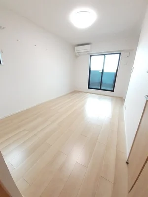 のマンスリーマンション・ウィークリーマンション「ＳＵＺＵＲＡＮⅡ 205・洋室(No.1214196)」メイン画像