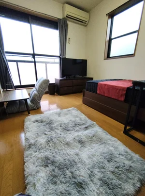 公立大学法人 横浜市立大学附属病院周辺のマンスリーマンション・ウィークリーマンション「【法人契約実績あり】駅近×静音｜家具家電一式｜光熱費込み｜BraTTo六浦トップ 2D(No.1215065)」メイン画像