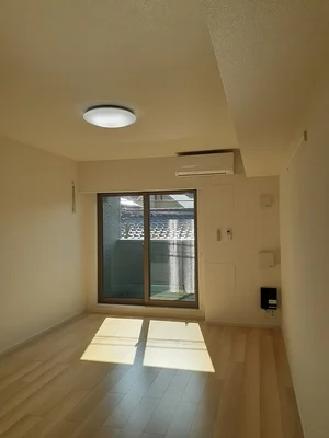 のマンスリーマンション・ウィークリーマンション「ＲＯＣＫ　ＵＰ（ロックアップ） 201・洋室(No.1215307)」メイン画像