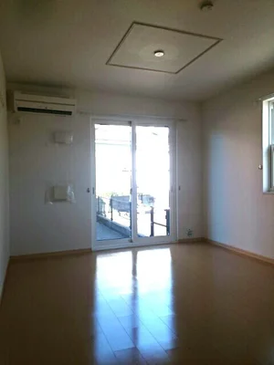 のマンスリーマンション・ウィークリーマンション「カーサ・春山Ａ 102・洋室(No.1215334)」メイン画像