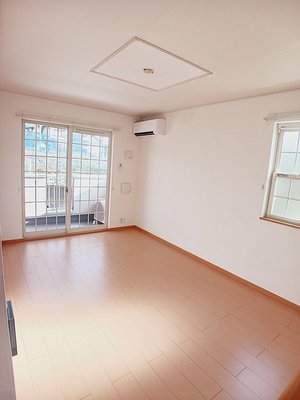 渋川市のマンスリーマンション・ウィークリーマンション「シュタイン　ノルデン 105・洋室(No.1215422)」メイン画像