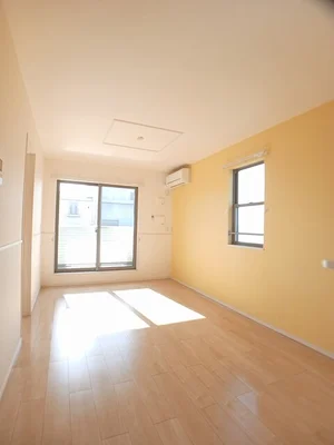 広島県のマンスリーマンション・ウィークリーマンション「シャドン・朝 201・洋室(No.1215535)」メイン画像