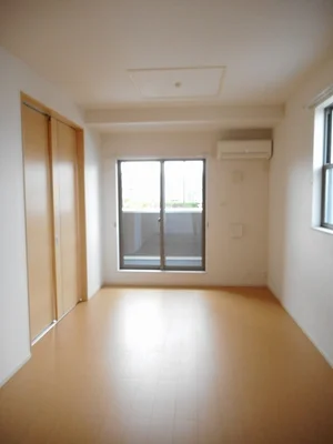 のマンスリーマンション・ウィークリーマンション「カーサ・フェリーチェ 201・洋室(No.1215564)」メイン画像