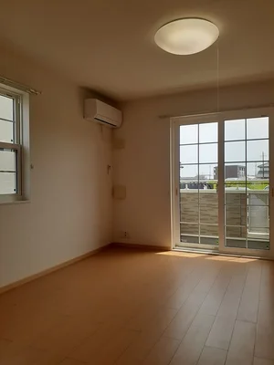 のマンスリーマンション・ウィークリーマンション「リバーサイド　小田渕 101・洋室(No.1215811)」メイン画像