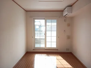 南砺市のマンスリーマンション・ウィークリーマンション「エプリース　Ⅲ 202・洋室(No.1215828)」メイン画像