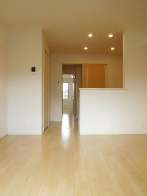 のマンスリーマンション・ウィークリーマンション「トゥルーハートⅠ 203・洋室(No.1215972)」メイン画像