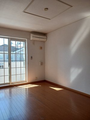 愛媛県のマンスリーマンション・ウィークリーマンション「リヴァーパークⅡ　Ｃ 203・洋室(No.1215979)」メイン画像