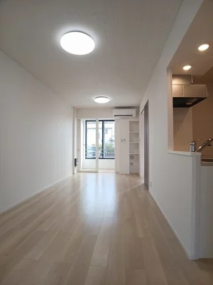 のマンスリーマンション・ウィークリーマンション「ヒカルサ焼津塩津イースト 103・洋室(No.1216630)」メイン画像