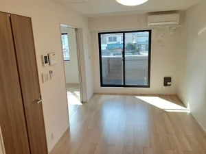 のマンスリーマンション・ウィークリーマンション「シティコートＺＵＳＨＩ　Ⅰ 201・洋室(No.1216779)」メイン画像