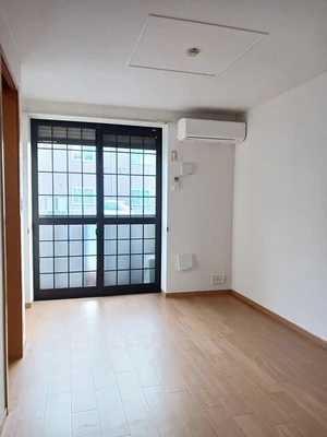 のマンスリーマンション・ウィークリーマンション「スタジョーネＣ 102・洋室(No.1217020)」メイン画像