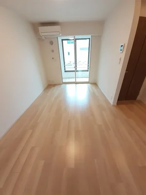 のマンスリーマンション・ウィークリーマンション「ジャダハウス西条　Ｃ 102・洋室(No.1217150)」メイン画像