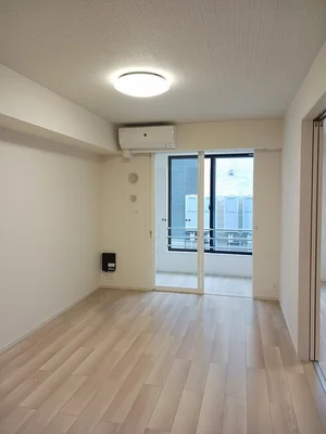 津市のマンスリーマンション・ウィークリーマンション「メゾン　ドゥ　エスポアール　Ⅱ 102・洋室(No.1217208)」メイン画像