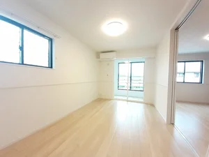 のマンスリーマンション・ウィークリーマンション「カーザ　マルヒロ 101・洋室(No.1217737)」メイン画像