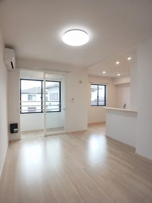 静岡産業大学藤枝キャンパス周辺のマンスリーマンション・ウィークリーマンション「ヒカルサ藤枝兵太夫 202・洋室(No.1217774)」メイン画像