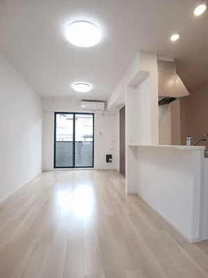 静岡産業大学藤枝キャンパス周辺のマンスリーマンション・ウィークリーマンション「ヒカルサ藤枝兵太夫 102・洋室(No.1217778)」メイン画像