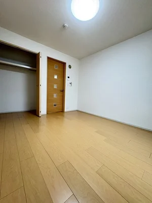 のマンスリーマンション・ウィークリーマンション「グランソレイユ楠葉Ⅱ 205・洋室(No.1217933)」メイン画像