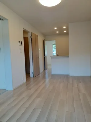 のマンスリーマンション・ウィークリーマンション「ハウスプリムローズ　Ⅶ 203・洋室(No.1217968)」メイン画像