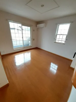 のマンスリーマンション・ウィークリーマンション「スリズイエ 201・洋室(No.1218010)」メイン画像