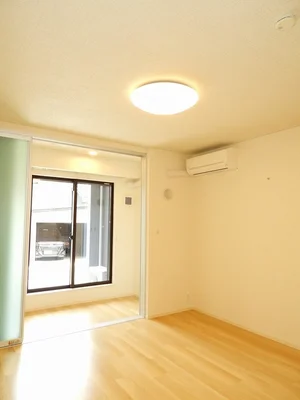 のマンスリーマンション・ウィークリーマンション「サルウェーＫ＆Ｙ 103・洋室(No.1218041)」メイン画像