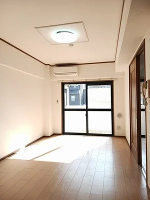 下関市のマンスリーマンション・ウィークリーマンション「クラシカル・ヒル・ハーモニー 102・洋室(No.1218044)」メイン画像