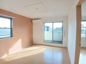 のマンスリーマンション・ウィークリーマンション「サンライズ・ヴィラ 204・洋室(No.1218099)」メイン画像