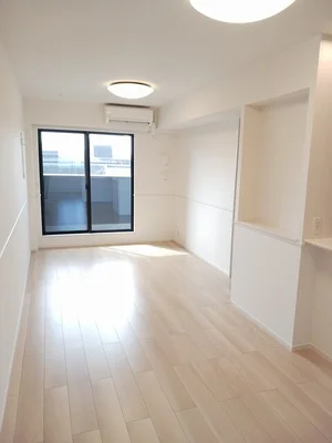 のマンスリーマンション・ウィークリーマンション「ハリーズコートＡ 204・洋室(No.1218158)」メイン画像