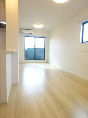 のマンスリーマンション・ウィークリーマンション「アンジュメゾン　Ⅲ 201・洋室(No.1218295)」メイン画像