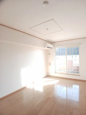 のマンスリーマンション・ウィークリーマンション「ヴァンエコールＢ 202・洋室(No.1218356)」メイン画像