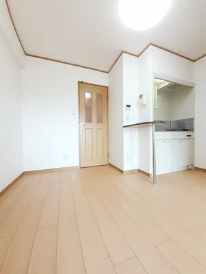 のマンスリーマンション・ウィークリーマンション「レルベ保田窪 507・洋室(No.1218416)」メイン画像