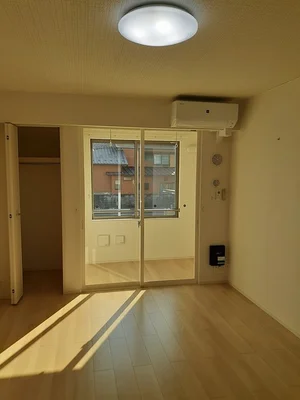 のマンスリーマンション・ウィークリーマンション「プラムツリー 102・洋室(No.1219084)」メイン画像