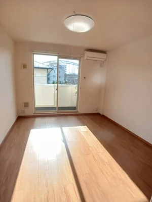 のマンスリーマンション・ウィークリーマンション「メゾン　カルム 204・洋室(No.1219090)」メイン画像