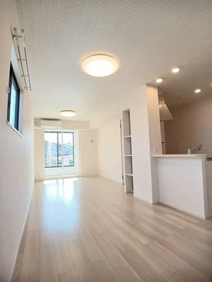 のマンスリーマンション・ウィークリーマンション「カルムメゾンⅠ 102・洋室(No.1219157)」メイン画像