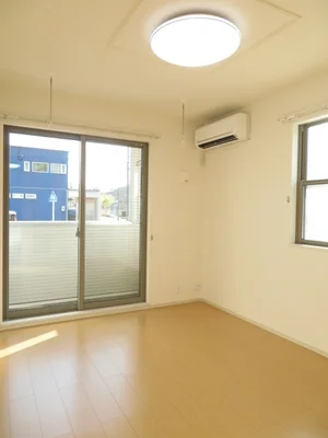 のマンスリーマンション・ウィークリーマンション「Ｌｉｌｙ　ｂｅｌｌ 101・洋室(No.1219207)」メイン画像