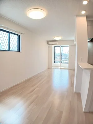 広島県のマンスリーマンション・ウィークリーマンション「ソラリエＢ 105・洋室(No.1219208)」メイン画像