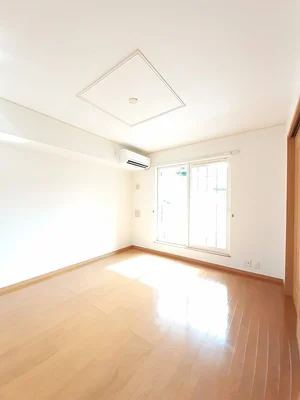 のマンスリーマンション・ウィークリーマンション「ソラティーオ 202・洋室(No.1219254)」メイン画像