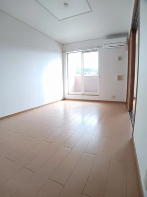 のマンスリーマンション・ウィークリーマンション「ミドルリアサニー 202・洋室(No.1219255)」メイン画像