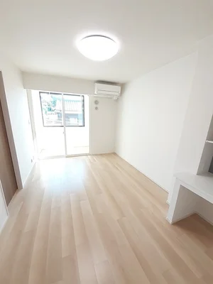 山口県のマンスリーマンション・ウィークリーマンション「ワイズ　プラネッツ 104・洋室(No.1219263)」メイン画像