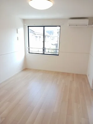 宮崎県のマンスリーマンション・ウィークリーマンション「ハリーズコートＣ 205・洋室(No.1219340)」メイン画像