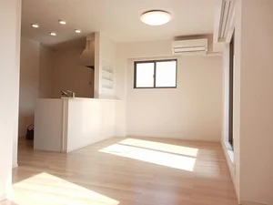 のマンスリーマンション・ウィークリーマンション「カレント　ライズ　宮内 203・洋室(No.1219477)」メイン画像