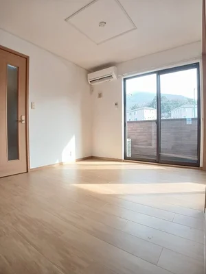 のマンスリーマンション・ウィークリーマンション「ジェルメ　テール　Ｃ 101・洋室(No.1219570)」メイン画像