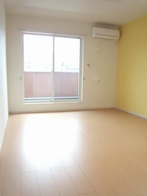 愛媛県のマンスリーマンション・ウィークリーマンション「リヴェールⅥ 201・LDK(No.1219572)」メイン画像