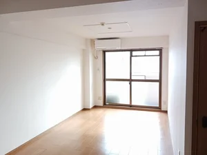 愛知医療学院短期大学周辺のマンスリーマンション・ウィークリーマンション「エスポワール萱津 203・洋室(No.1219705)」メイン画像