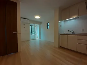 多度駅（三重県）のマンスリーマンション・ウィークリーマンション「ヤパンサラゲヨ 101・洋室(No.1220063)」メイン画像