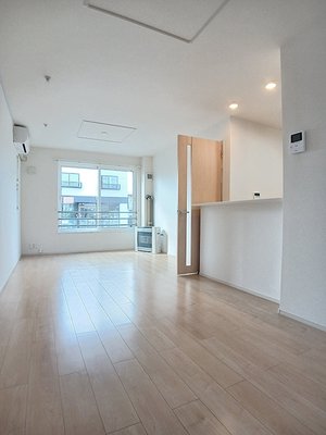 のマンスリーマンション・ウィークリーマンション「ＫＯＭＡＫＵＳＡ 103・洋室(No.1220380)」メイン画像