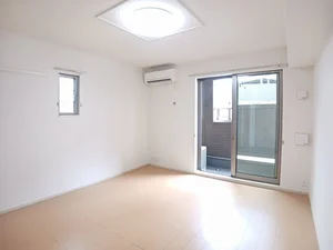 のマンスリーマンション・ウィークリーマンション「サザンウイング 101・洋室(No.1220560)」メイン画像