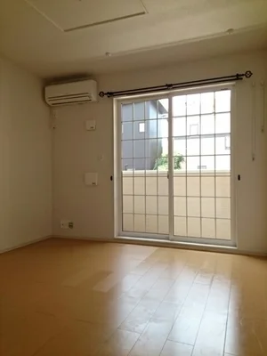 のマンスリーマンション・ウィークリーマンション「グルニエ　ドール　Ⅱ 103・洋室(No.1221092)」メイン画像