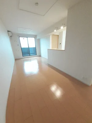 のマンスリーマンション・ウィークリーマンション「シュトラール　ドリット 303・洋室(No.1221121)」メイン画像